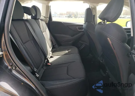2019 Subaru Forester z USA, uszkodzony, nr VIN JF2SKACC0KH556491